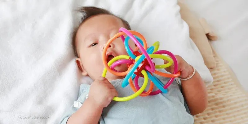 Como brincar com seu bebê de dois meses