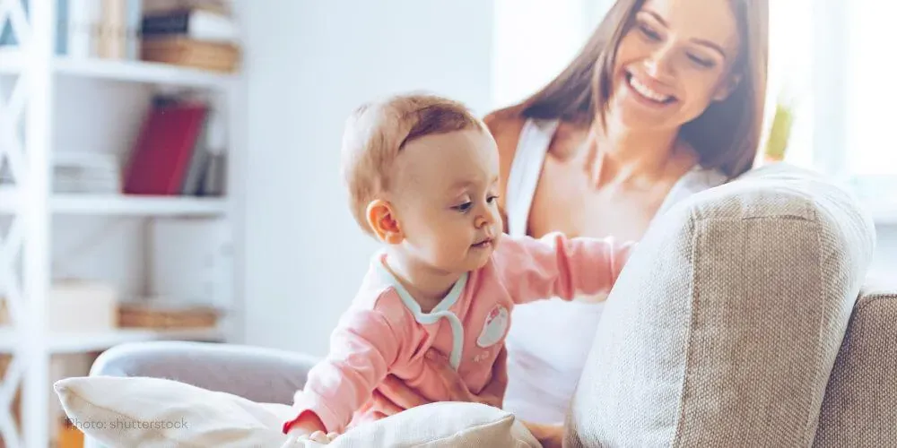 Step by step: encouraging your baby to crawl and walk