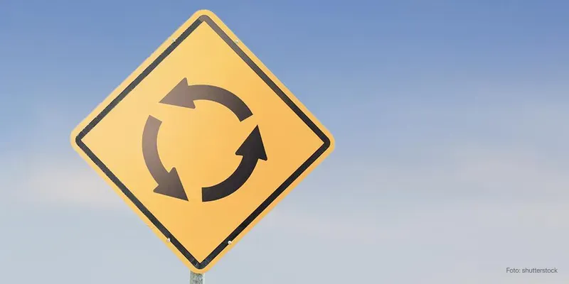 Dar vuelta a un bebé de nalgas