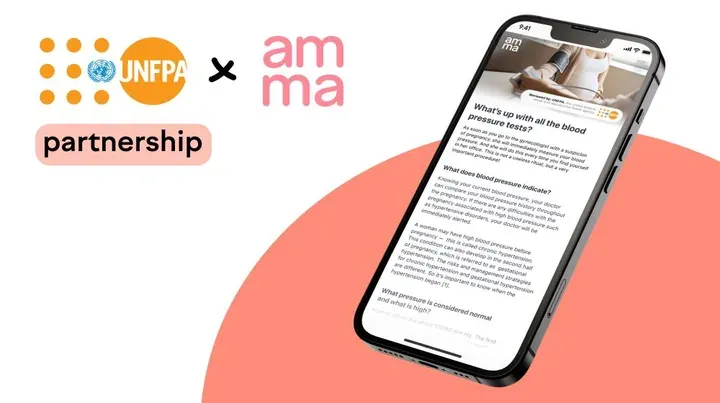Gráfico de la alianza UNFPA × amma con un celular que muestra un artículo de amma